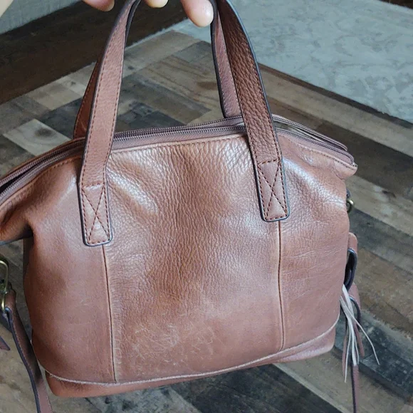 G.H. Bass & Co Brown Leather Crossbody Bag - Picture 11 of 12